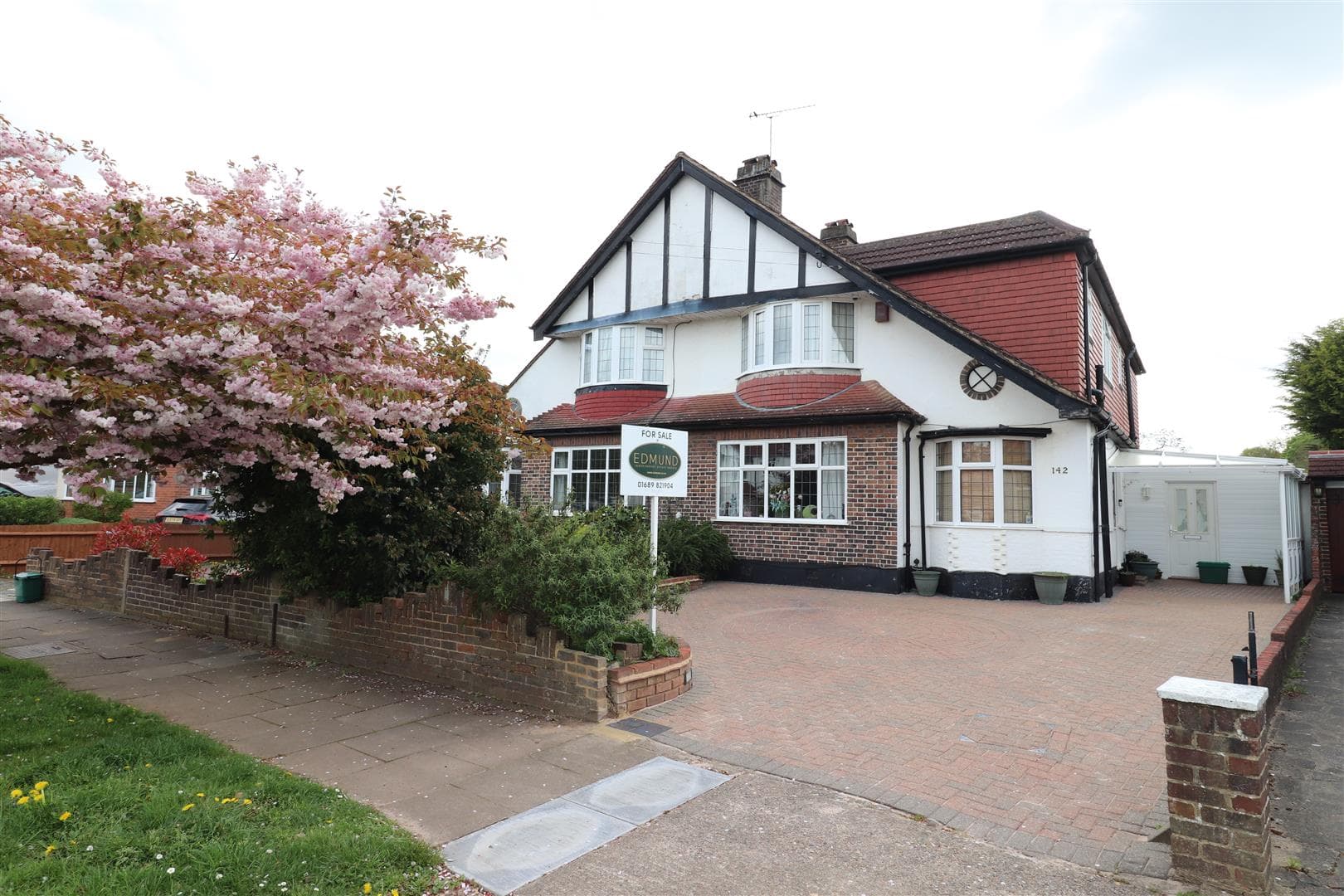 Park Avenue, Orpington, Kent, BR6 9EE