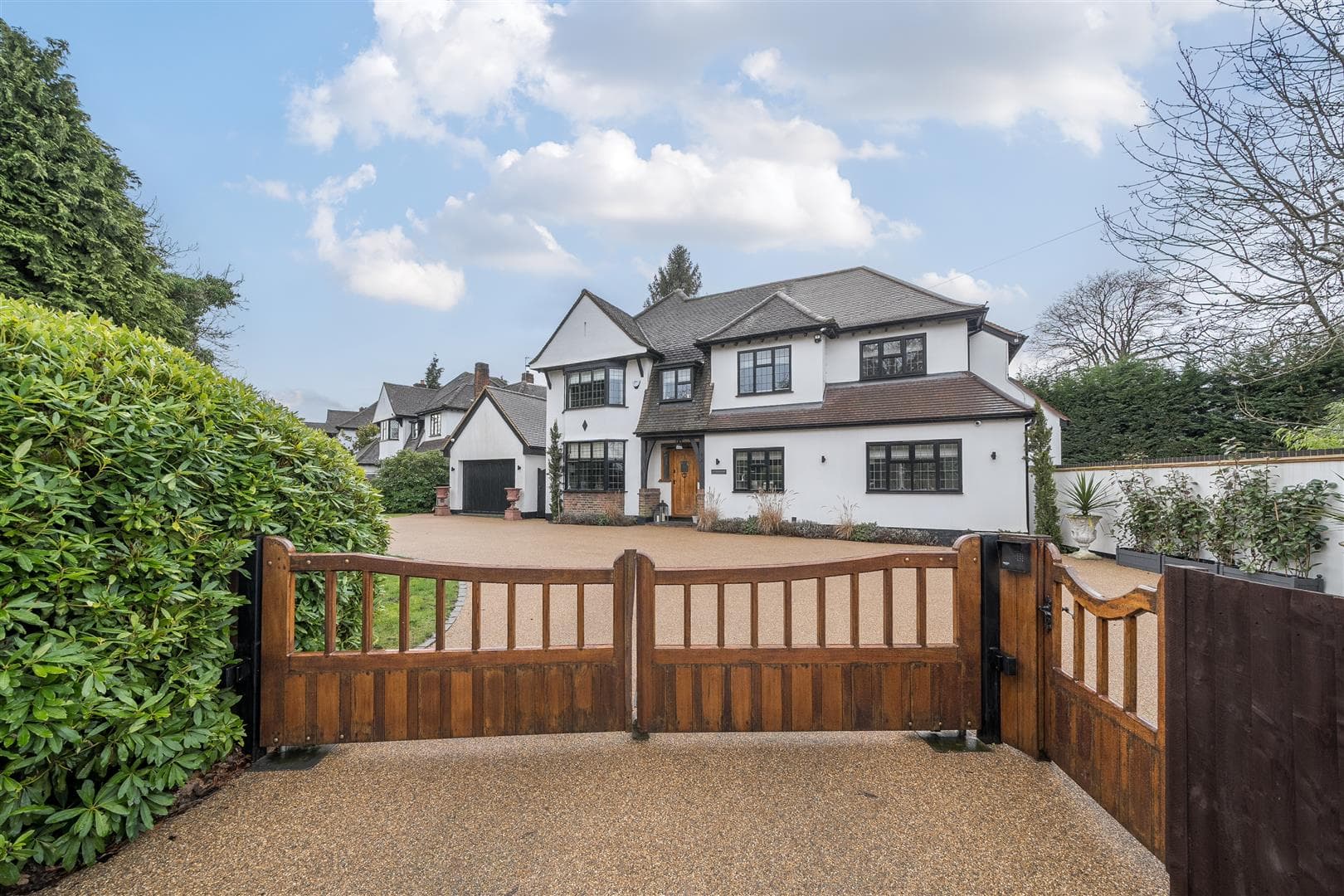 Chislehurst Road, Petts Wood, Petts Wood Orpington, Kent, BR5 1NS