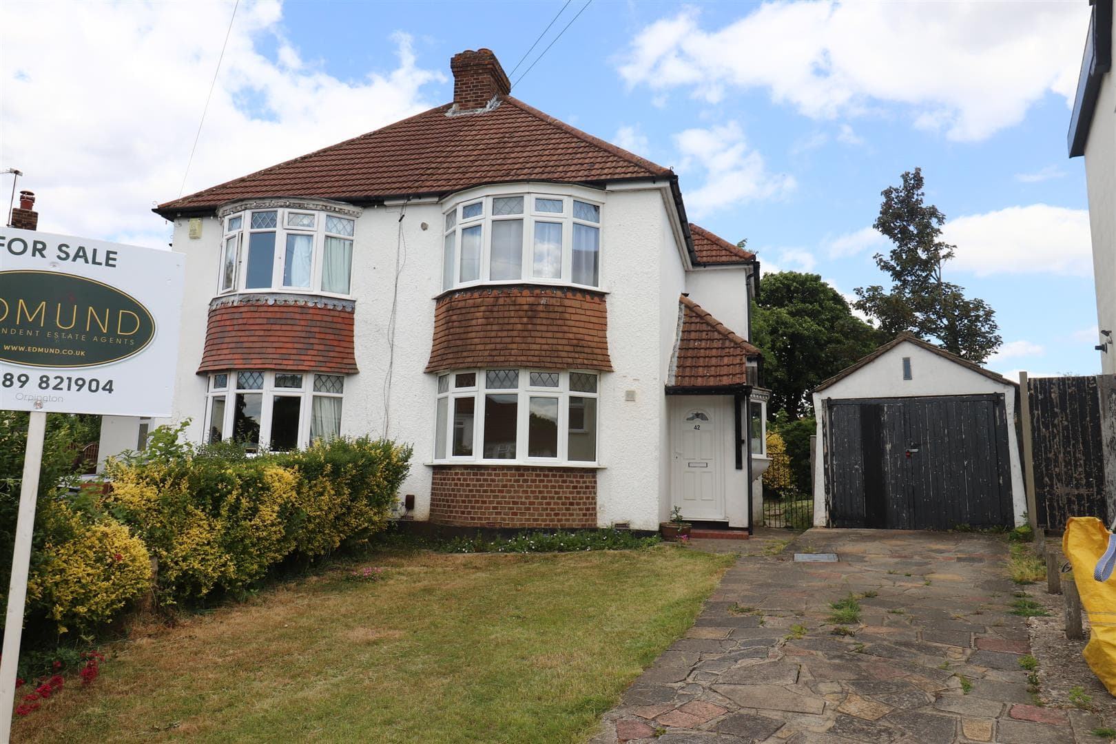 Warren Drive, Chelsfield, Orpington, Kent, BR6 6EX