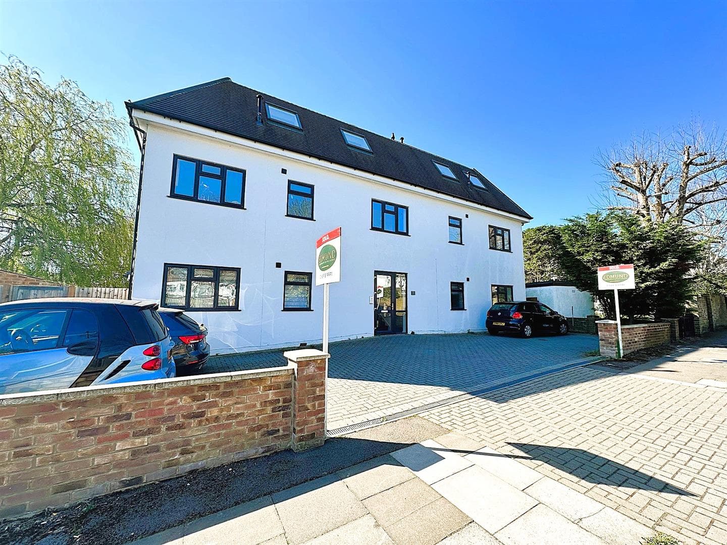 Lakeswood Road, Petts Wood, Kent, BR5 1BJ