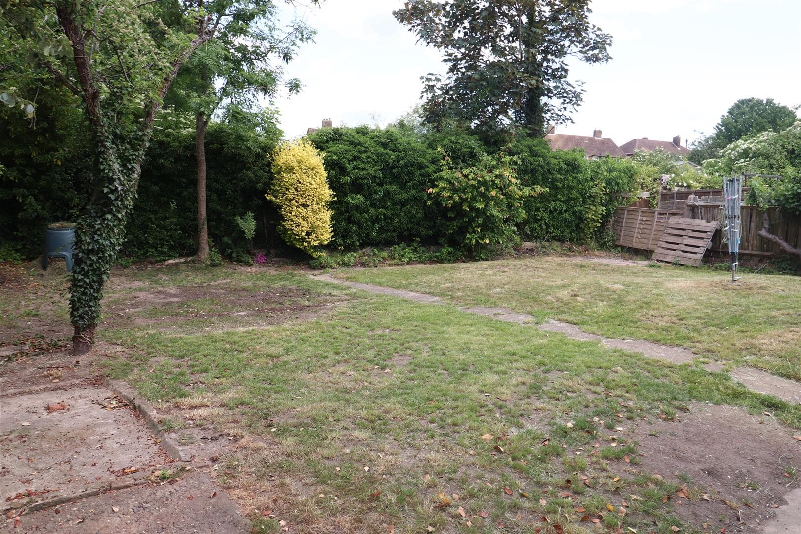 Warren Drive, Chelsfield, Orpington, Kent, BR6 6EX