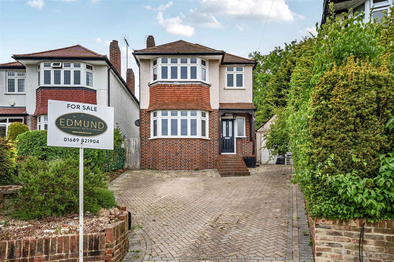 Hillview Crescent, Orpington, Kent, BR6 0SL
