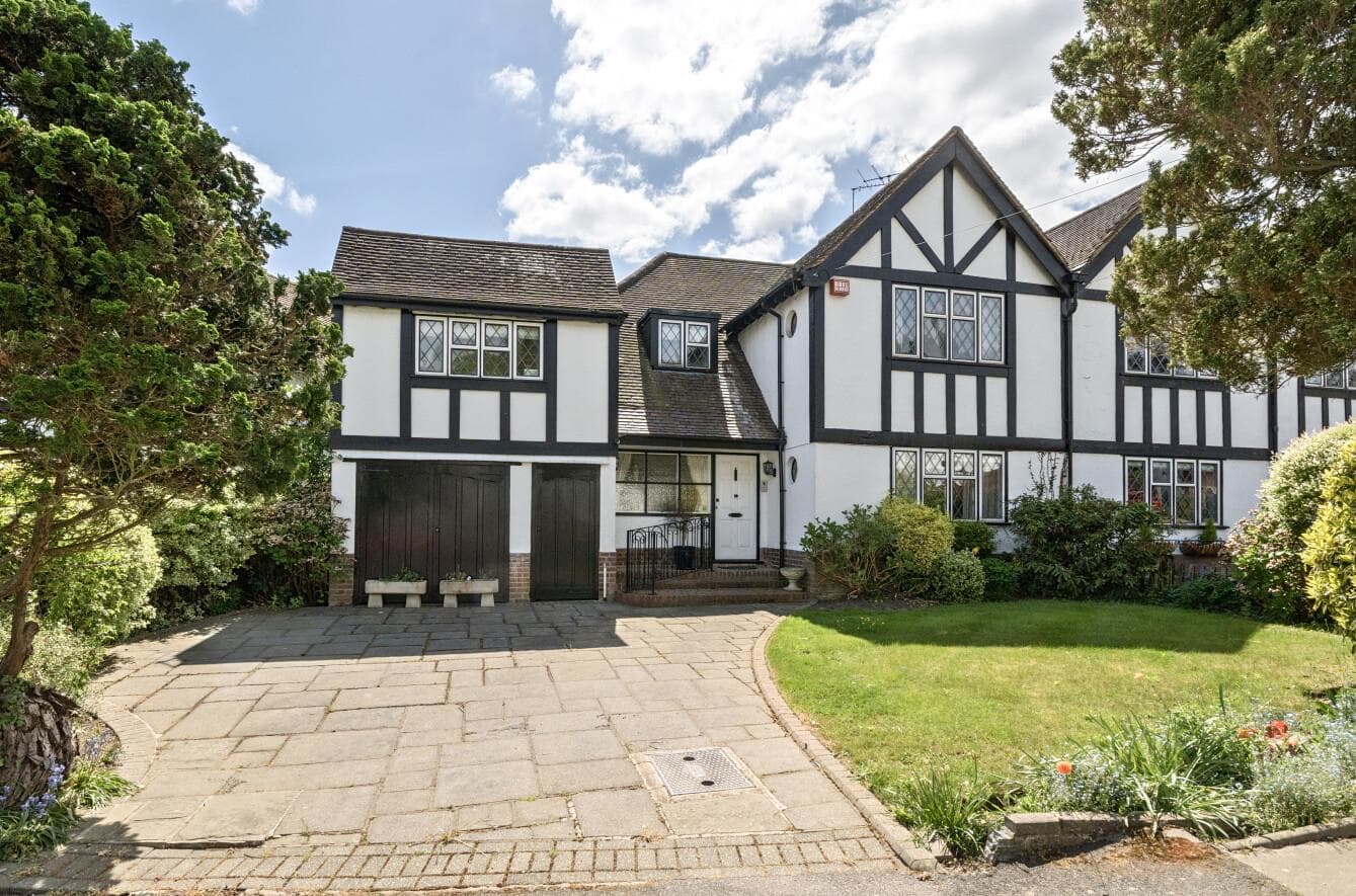 Great Thrift, Petts Wood East, Kent, BR5 1NG