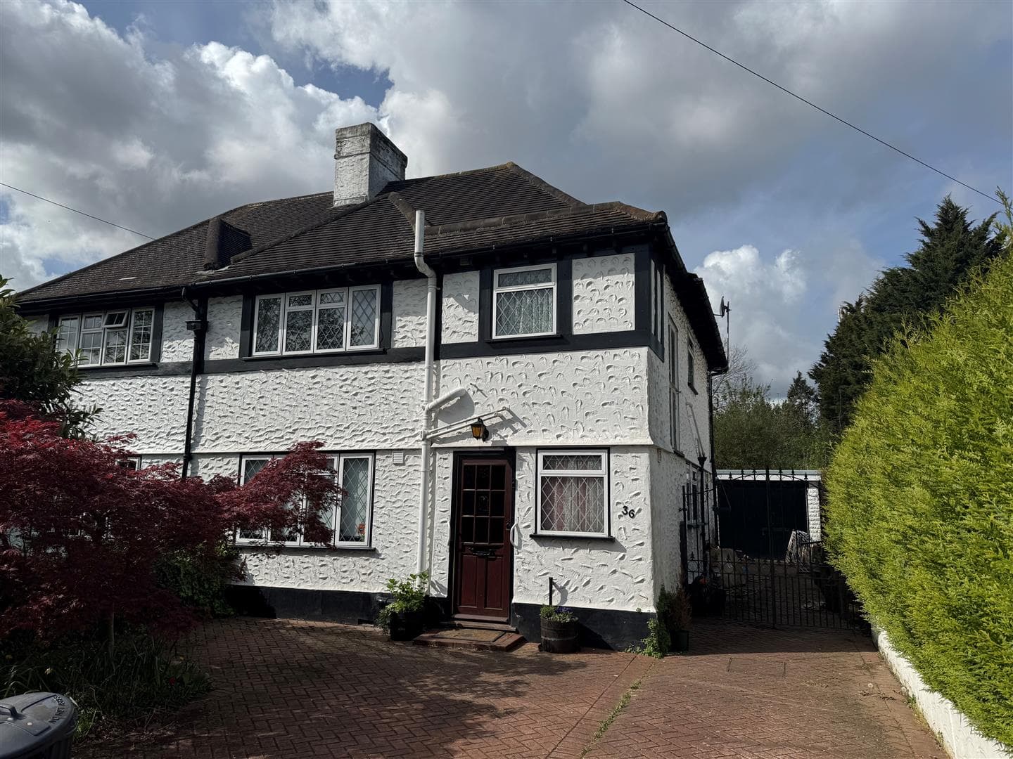 Fairway, Petts Wood, Kent, BR5 1EG