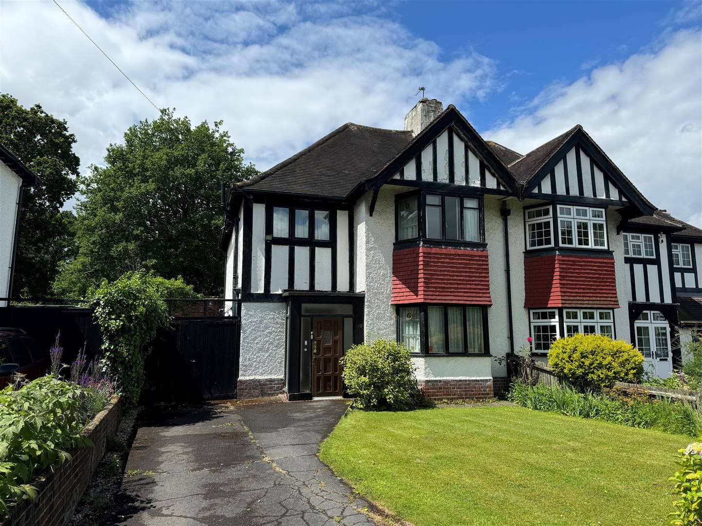 Woodland Way, Petts Wood East, Kent, BR5 1NB