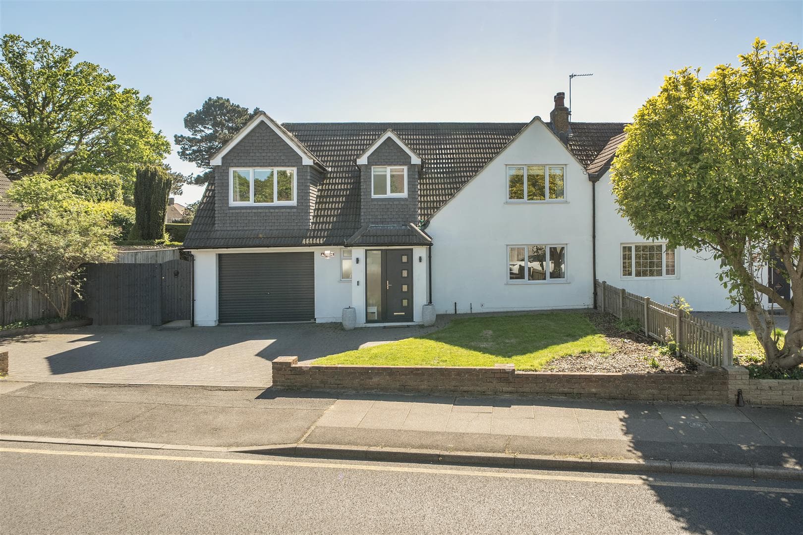 St Johns Road, Petts Wood, Kent, BR5 1HT