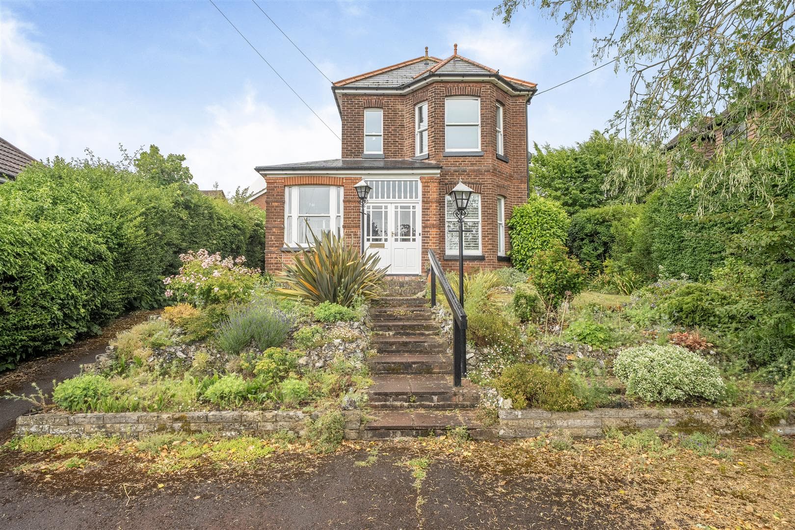 Glentrammon Road, Green Street Green, Orpington, Kent, BR6 6DQ