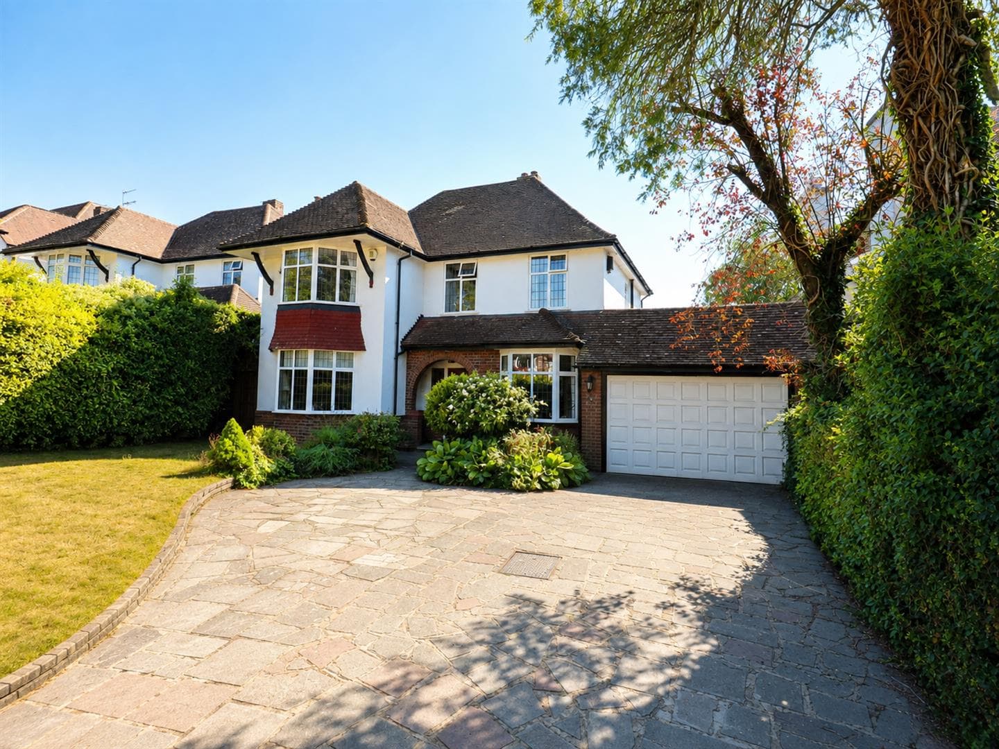 Goddington Lane, Orpington, Kent, BR6 9DS