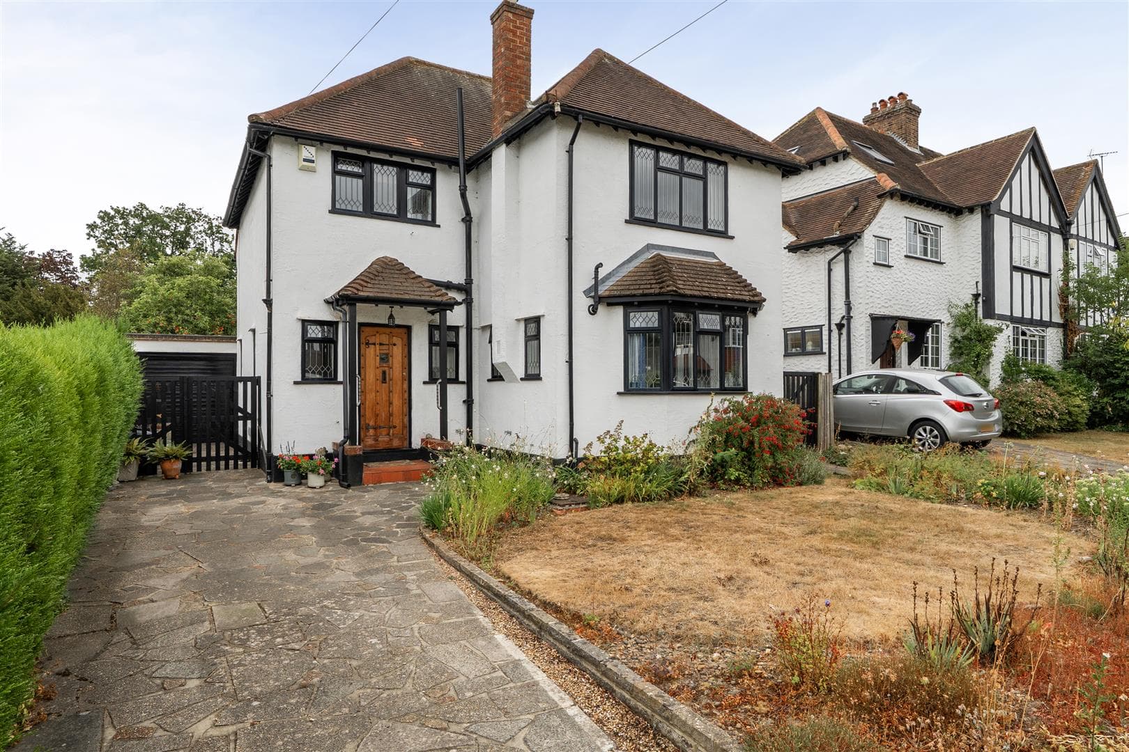 Manor Way, Petts Wood East, Petts Wood, Kent, BR5 1NW