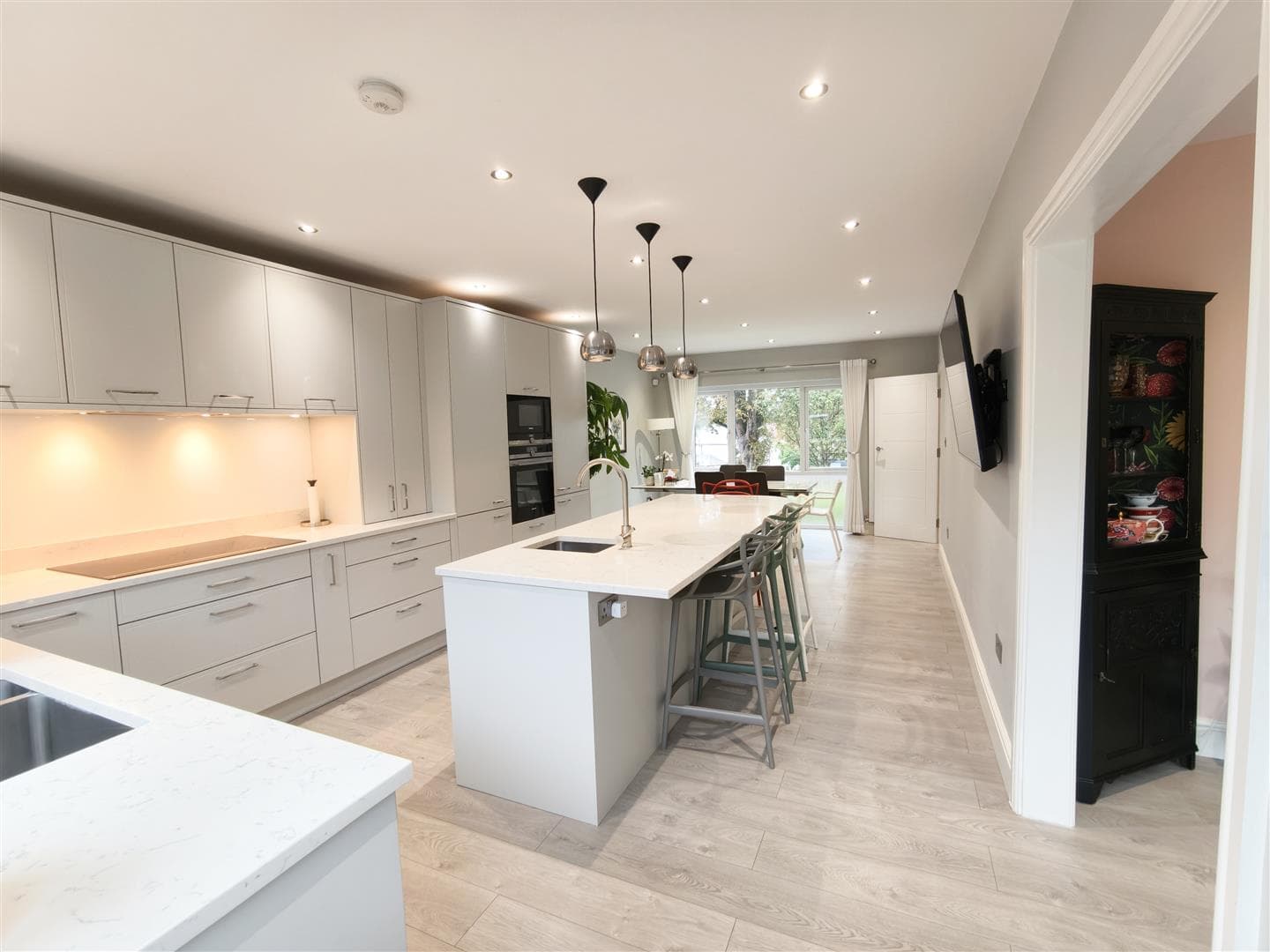 Lynwood Grove, Orpington, Kent, BR6 0BG
