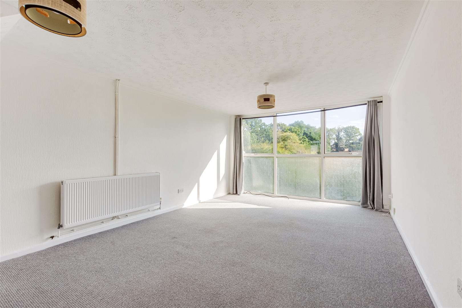 Edgewood Drive, Green Street Green, Kent, BR6 6LH