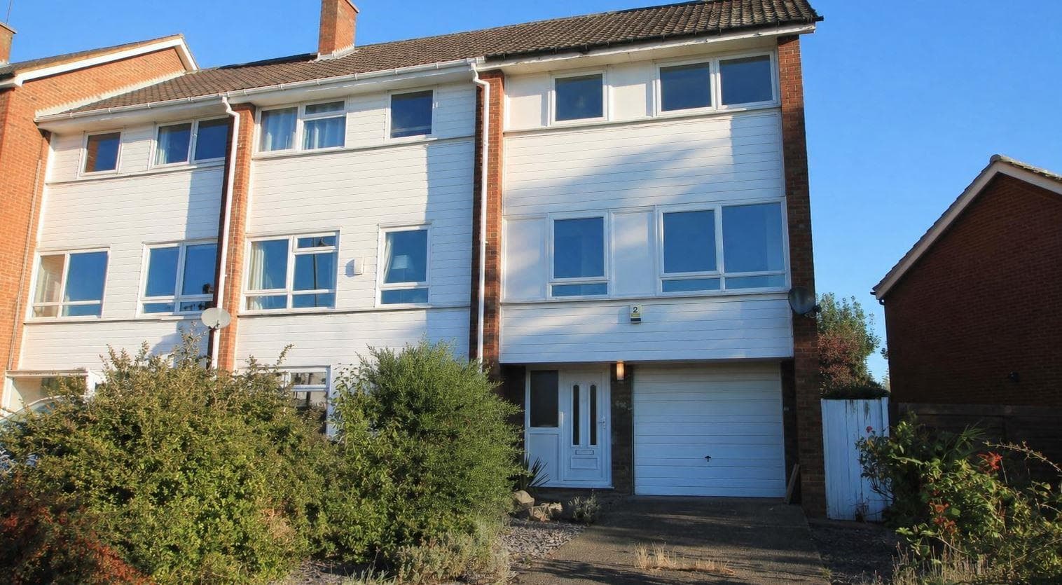 Mead Way, Bromley, BR2 9EU